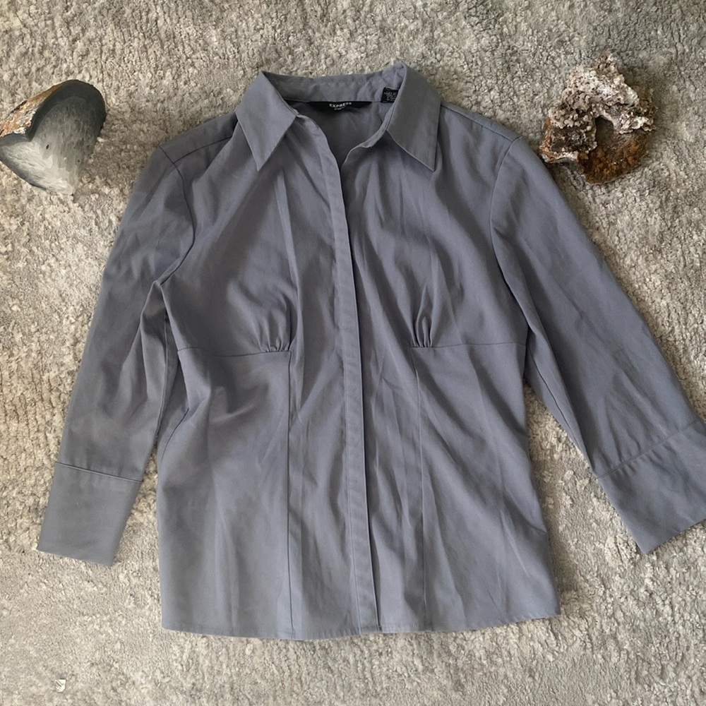 Woman's Dress Blouse

Express size M